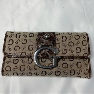 Vintage Guess Trifold Wallet